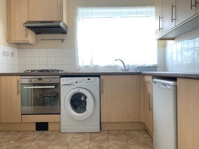 Property photo 2 of 12 Kitchen