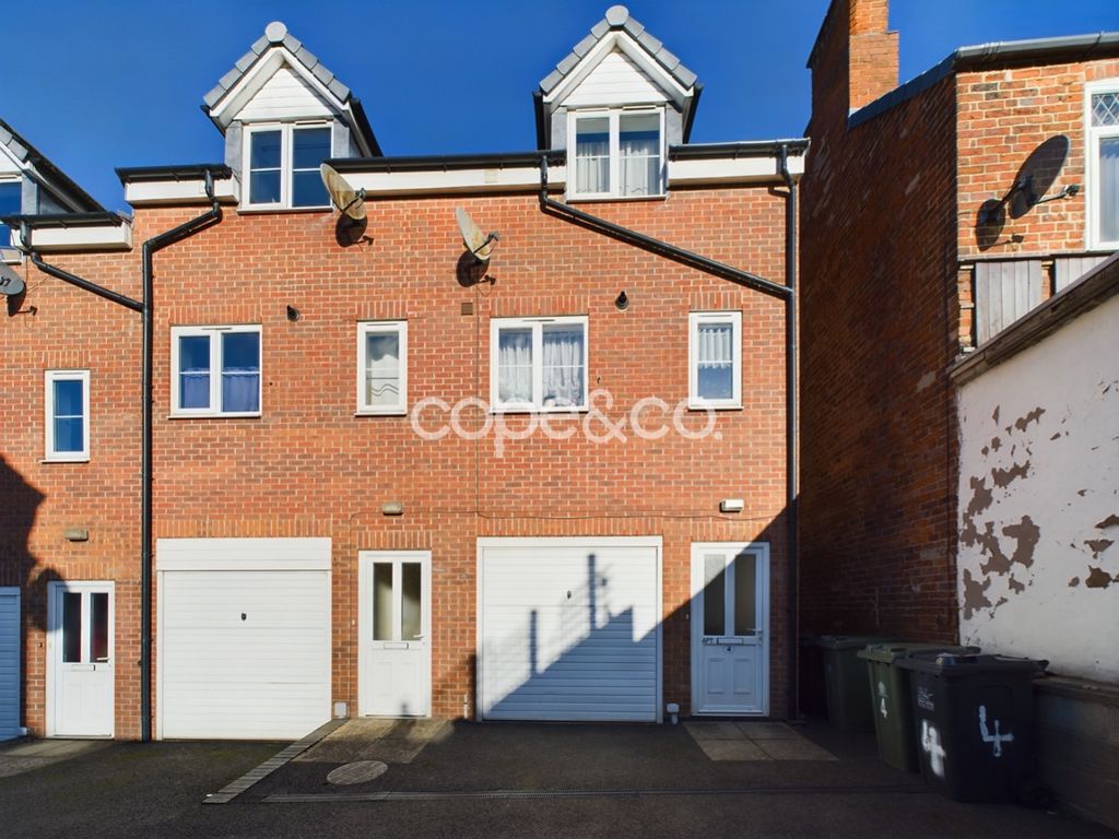 Property photo 1 of 6 2827433