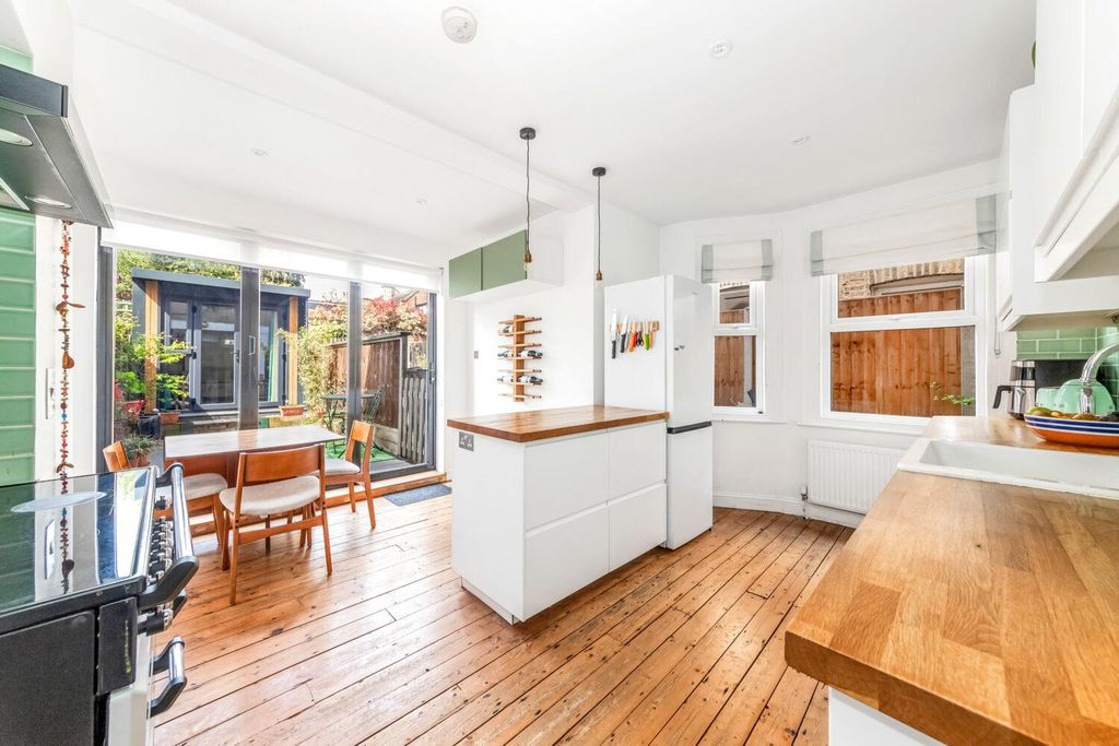 Property photo 3 of 12 Img_3836-1500x1000.Jpg