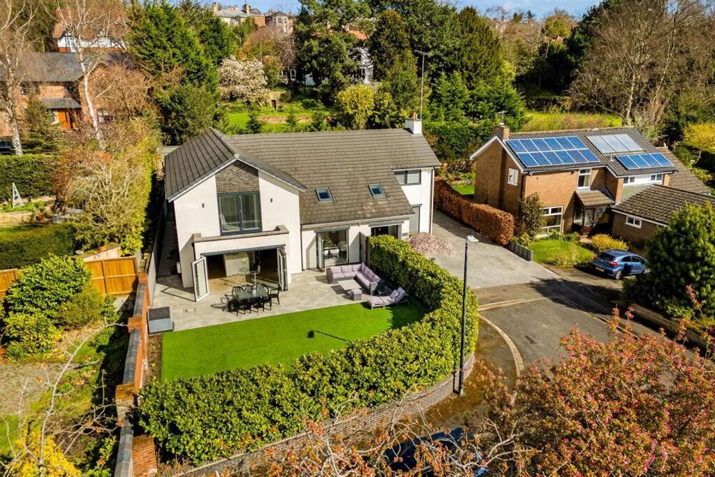 Property photo 1 of 63