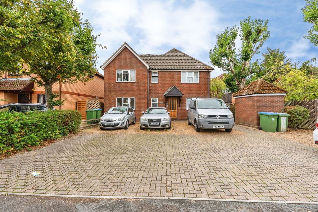 Property photo 1 of 15 Pbox-Img.Jpg