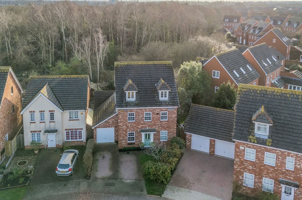 Property photo 1 of 16 1417461-11-699F51...