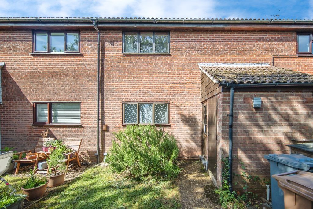 Property photo 1 of 17
