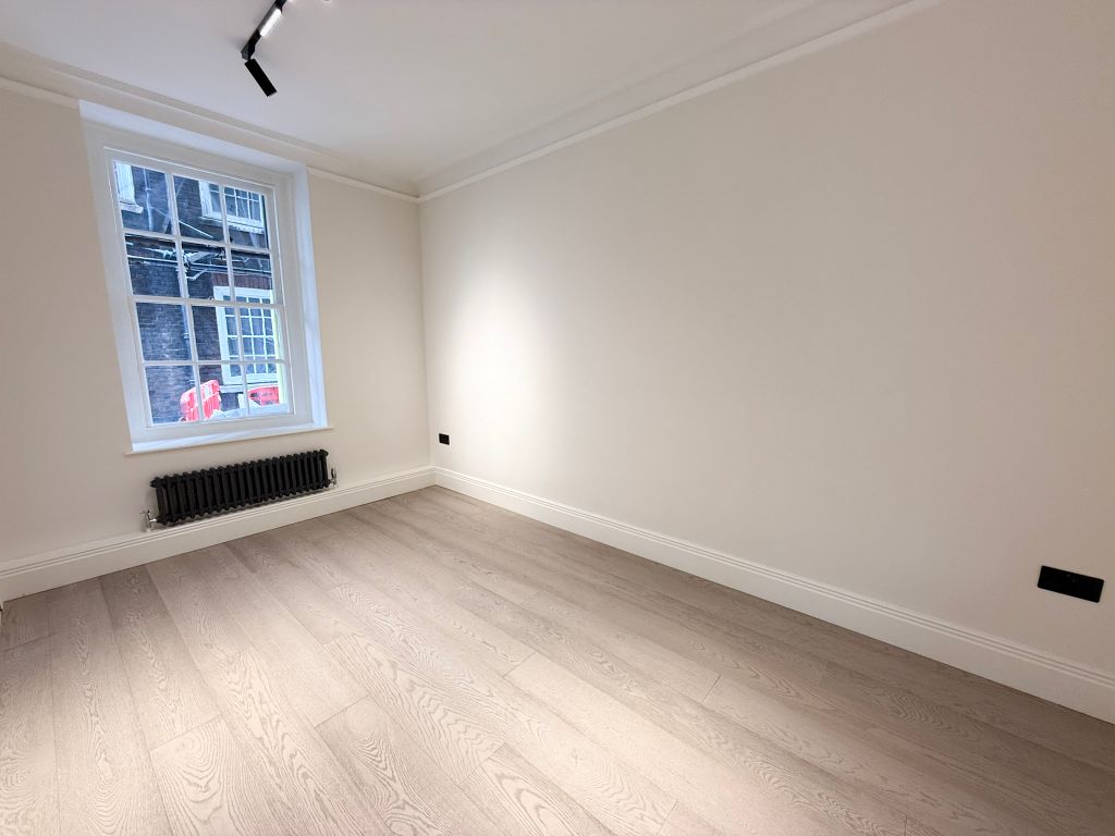 Property photo 3 of 27