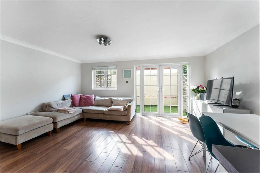 Property photo 3 of 8