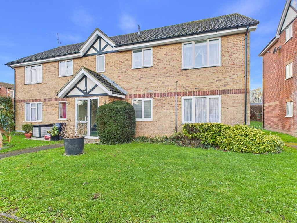 Property photo 1 of 7 Front