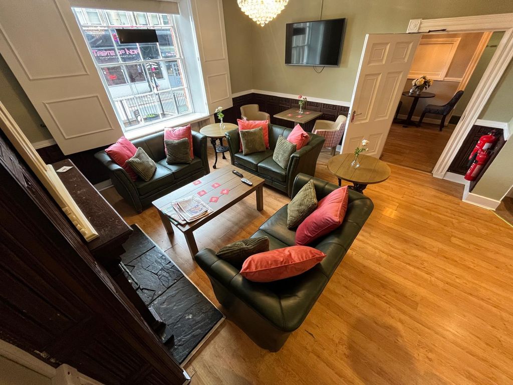 Property photo 3 of 22