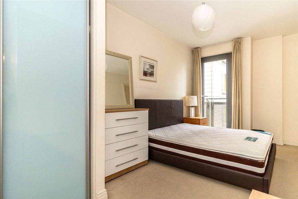 Property photo 3 of 5 Picture No. 11