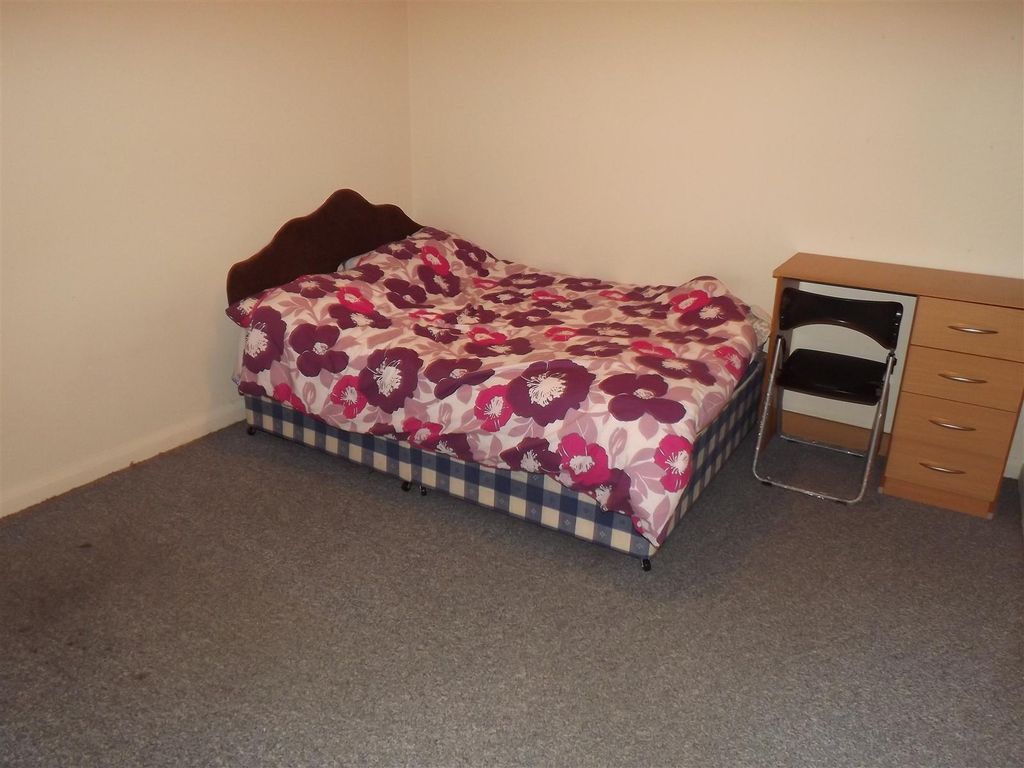 Property photo 3 of 4