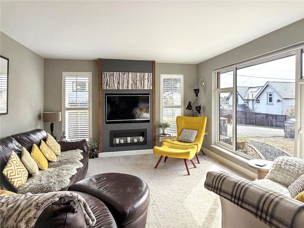 Property photo 2 of 25 Picture No. 01