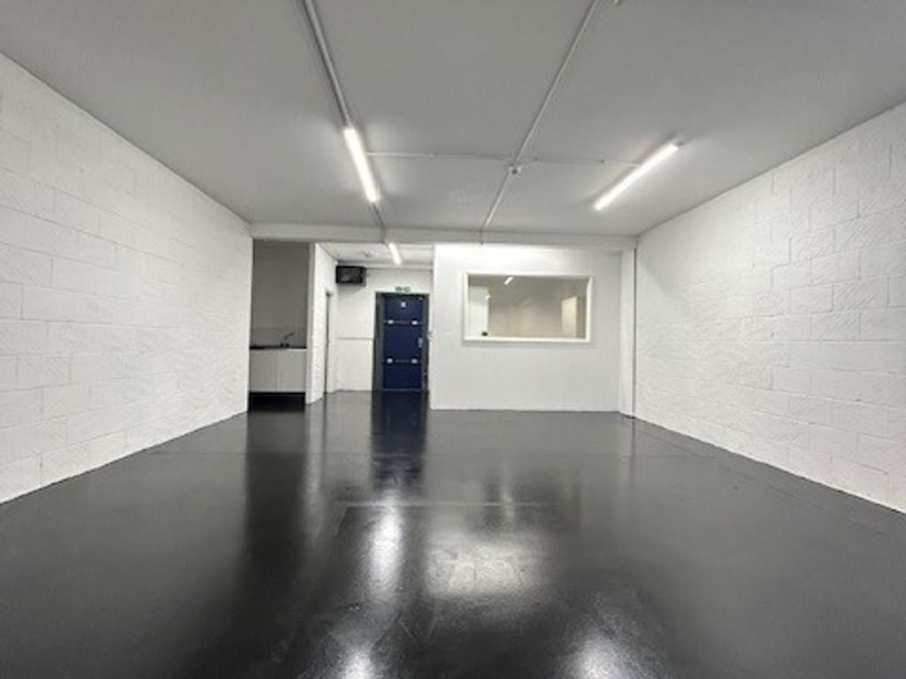 Property photo 2 of 11 Photo 11