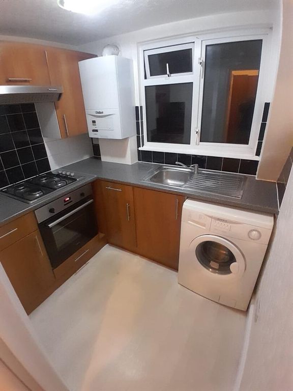 Property photo 3 of 5 Kitchen