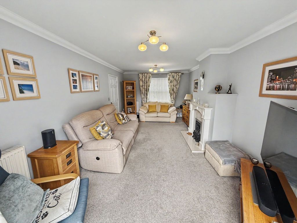 Property photo 3 of 26