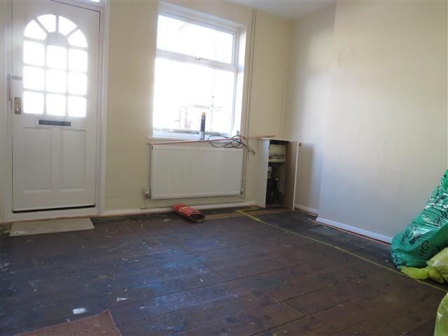 Property photo 2 of 8 Living Room