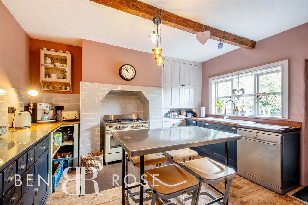 Property photo 1 of 24 Kitchen/Diner