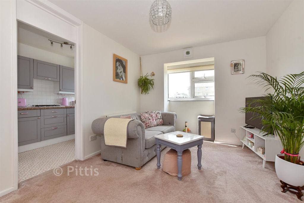 Property photo 3 of 7 Internal Lifestyle Photograph