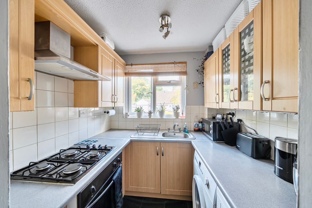 Property photo 3 of 9 15106147