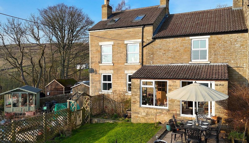 Property photo 1 of 39