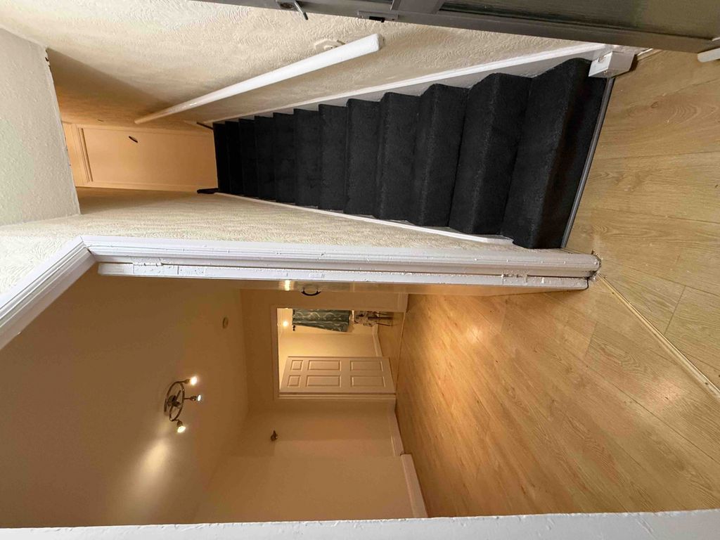 Property photo 2 of 15 Gallery