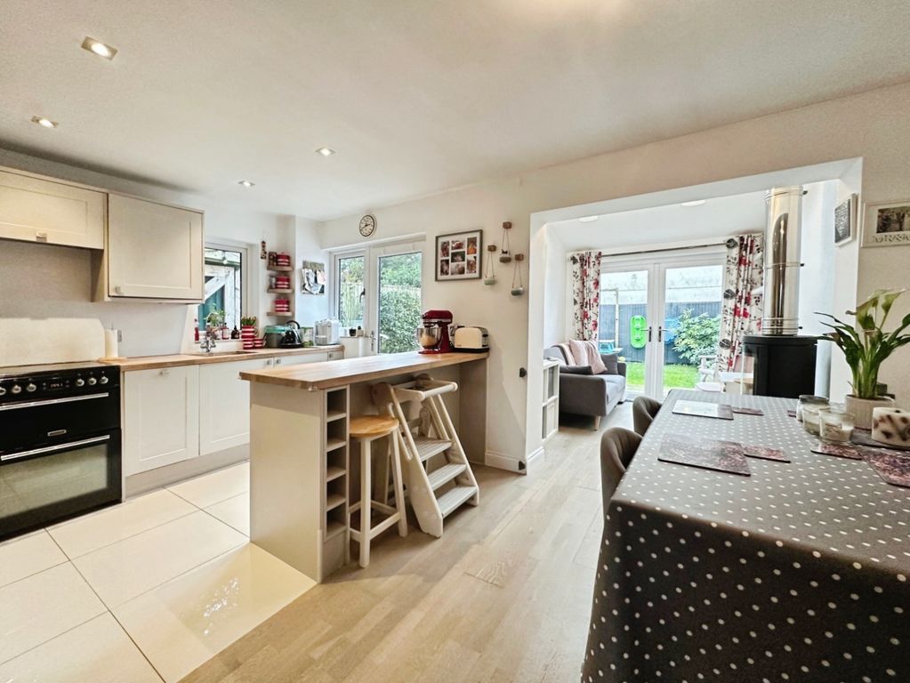 Property photo 2 of 23 Pbox-Img.Jpg