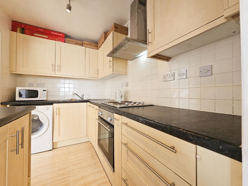 Property photo 2 of 8 4-20250304_143934