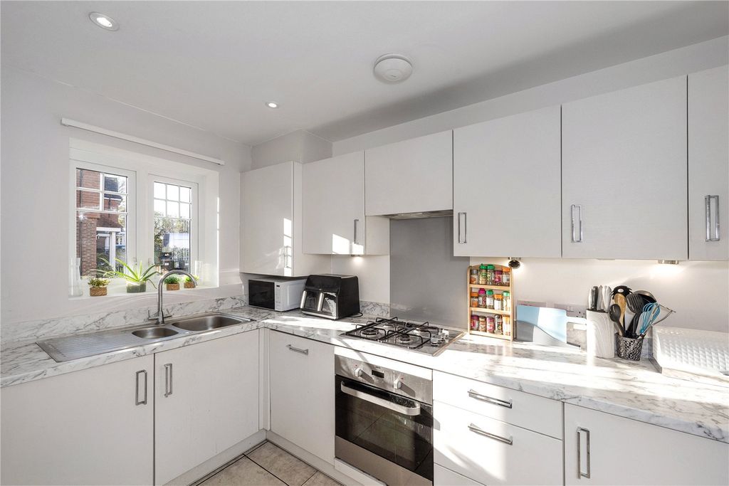 Property photo 2 of 15 Picture No. 02