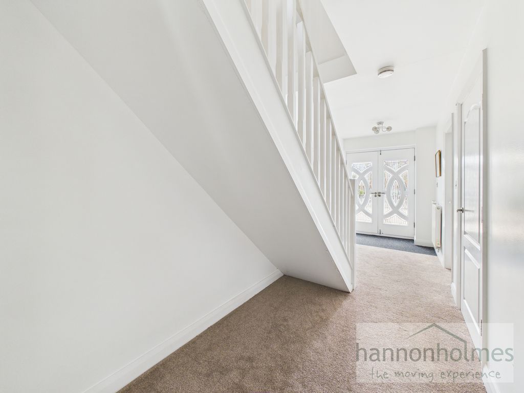 Property photo 3 of 51 Cam05283G0-Pr0146-Still014