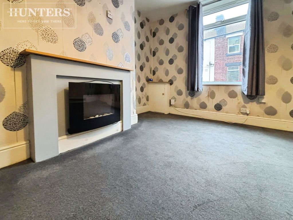 Property photo 3 of 8 Pbox-Img.Jpg