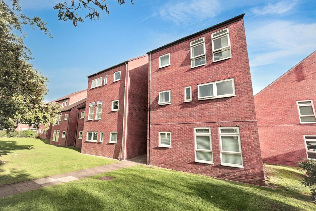 Property photo 1 of 8 257044_Skr61717