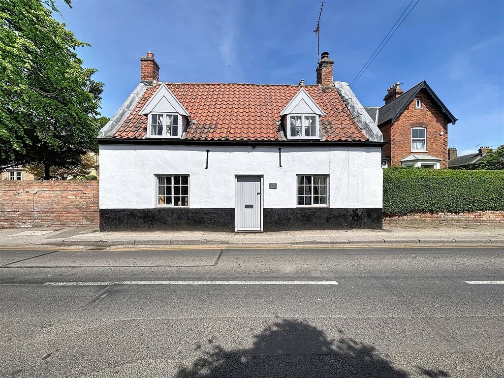 Property photo 1 of 19