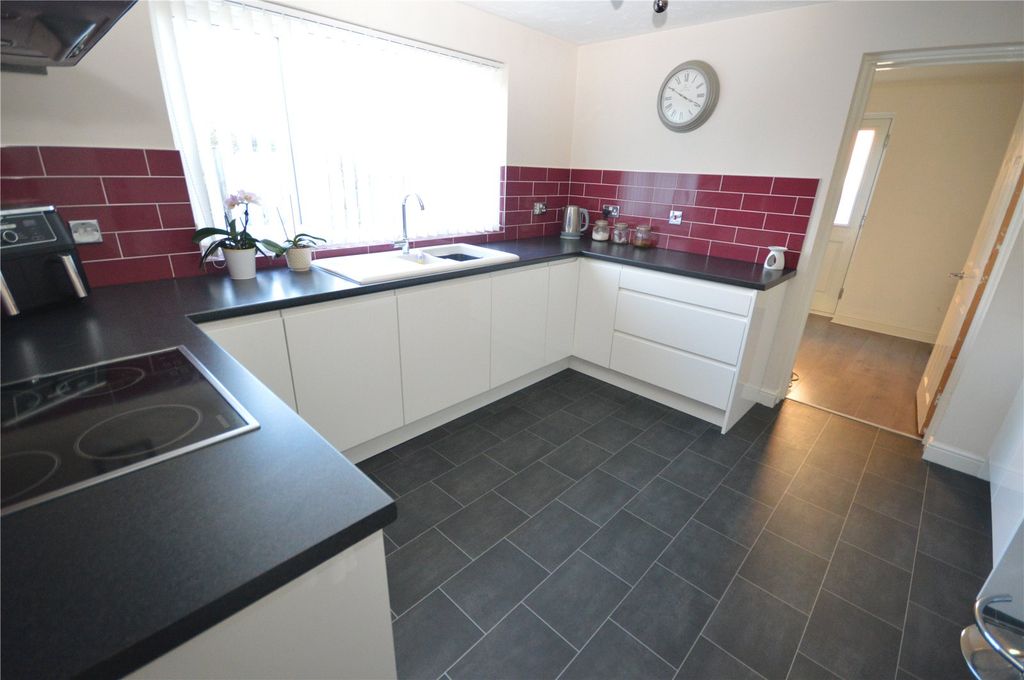 Property photo 3 of 20 Picture No. 07