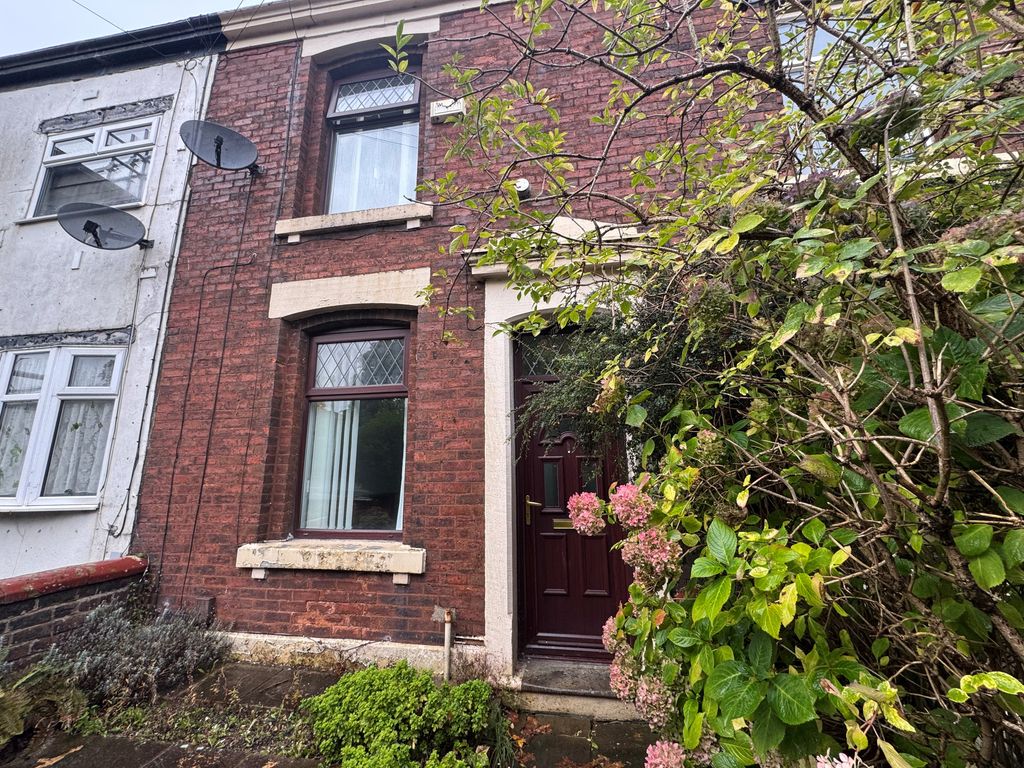 Property photo 1 of 6