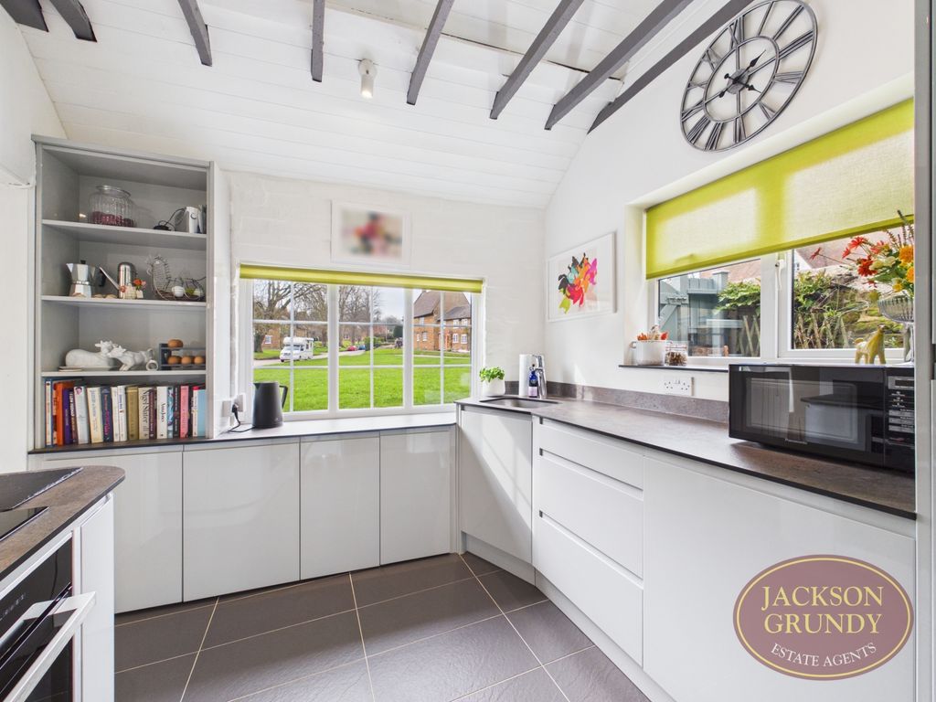 Property photo 3 of 17 Salcey Cottage