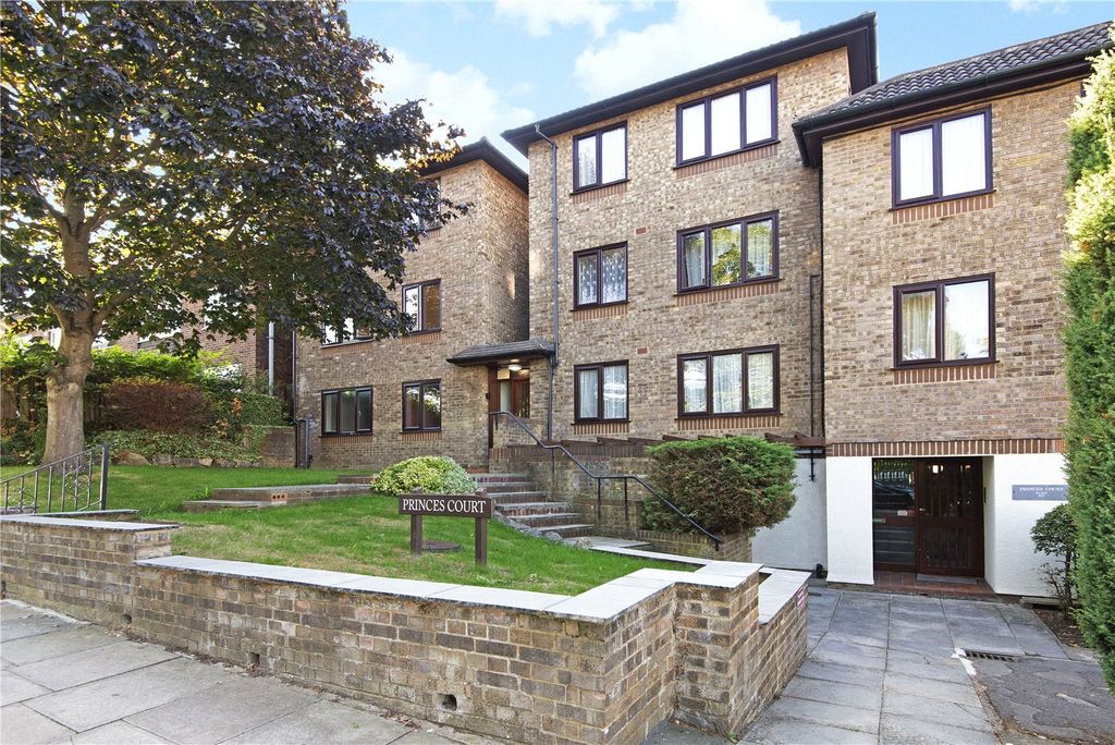 Property photo 1 of 10 Front