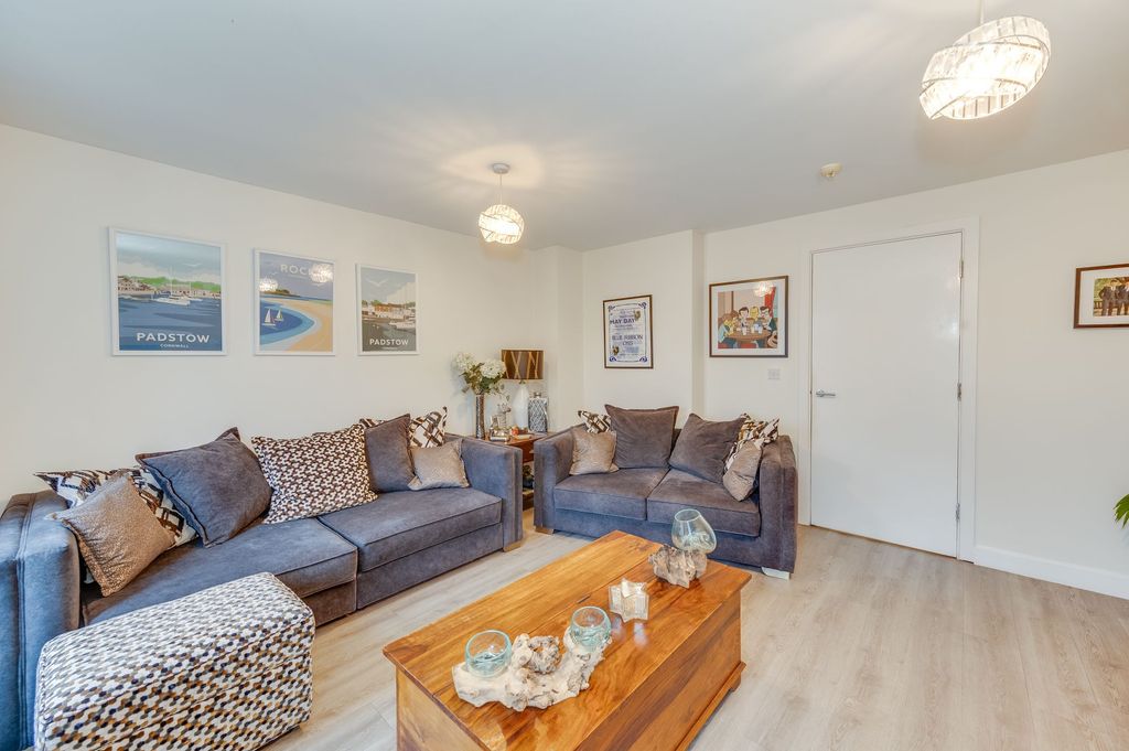 Property photo 3 of 30