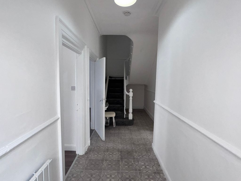 Property photo 2 of 26