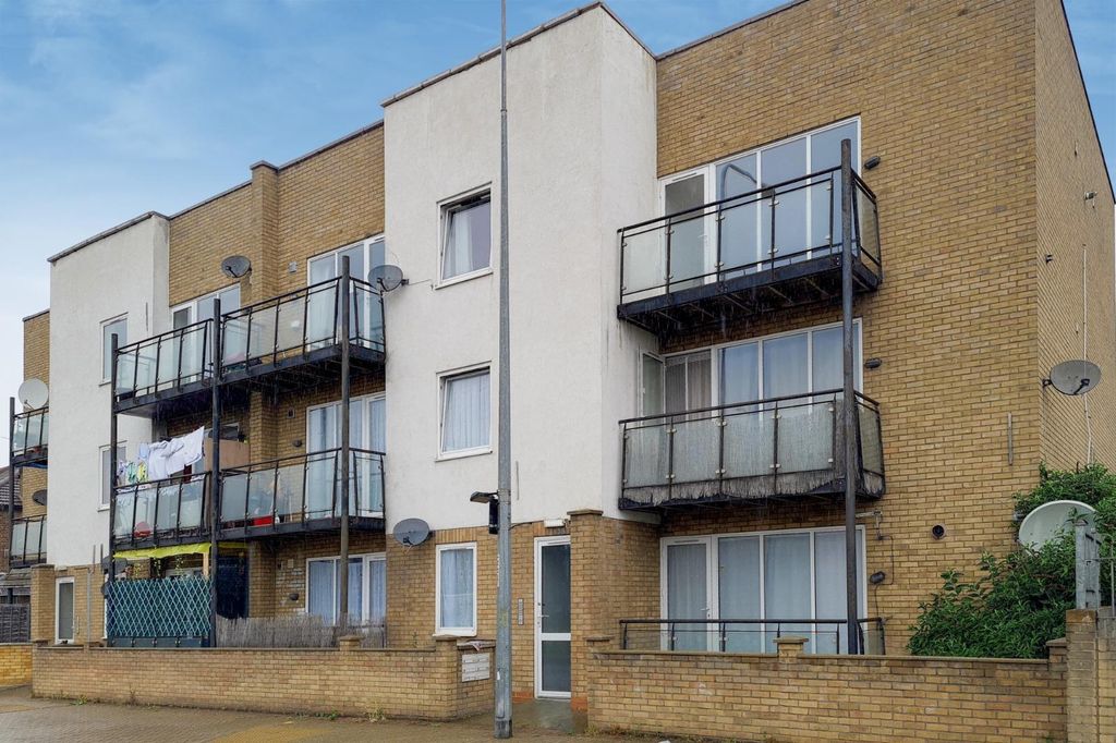 Property photo 2 of 9 72377Ae2-5237-4Ea8-A899-79Dea56ee582.Jpeg