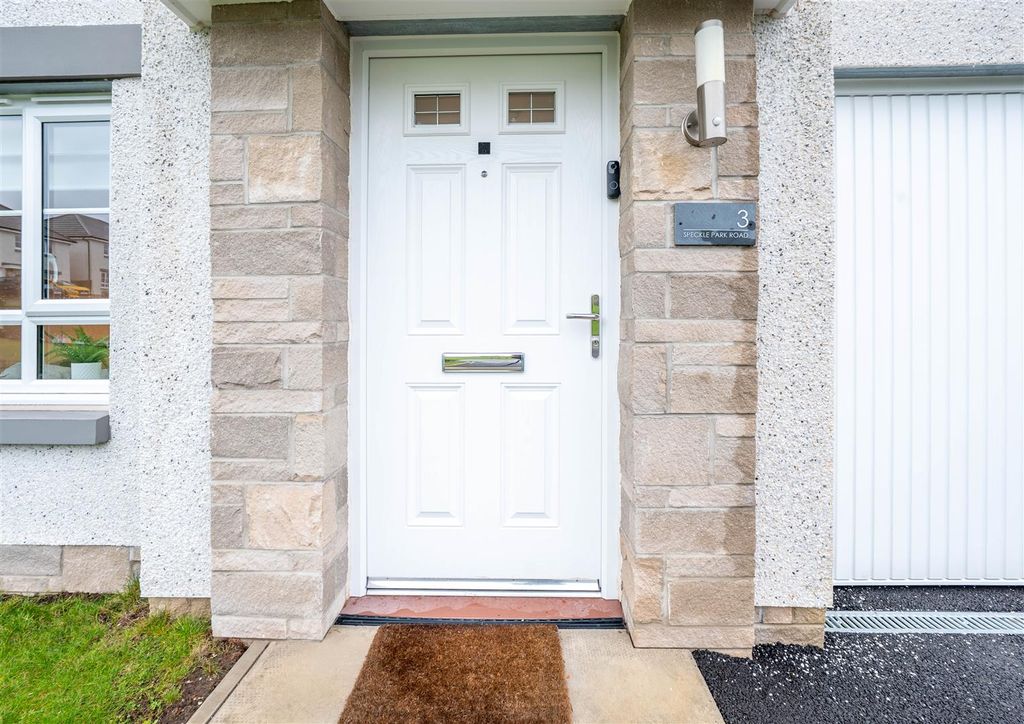 Property photo 2 of 46 Dsc00058-Hdr.Jpg