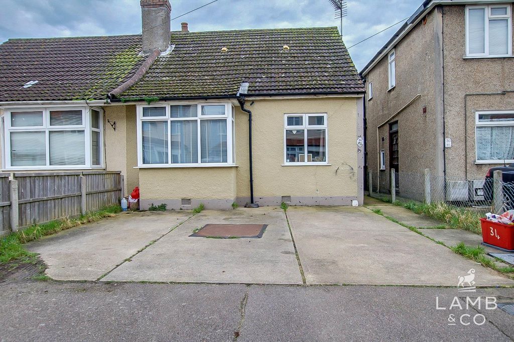 Property photo 1 of 7 Outside