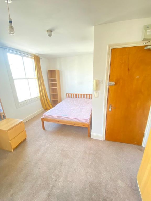 Property photo 3 of 10 Gallery