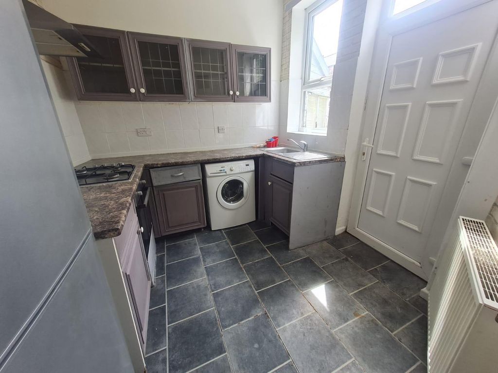 Property photo 2 of 9 Image