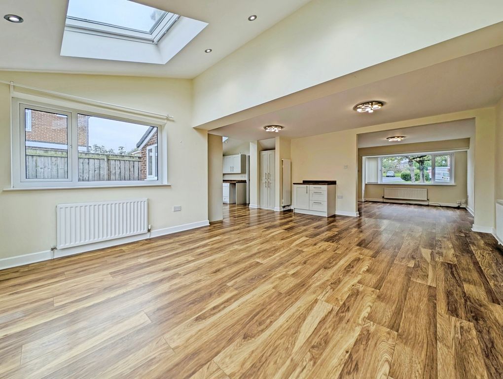 Property photo 3 of 17 Photo