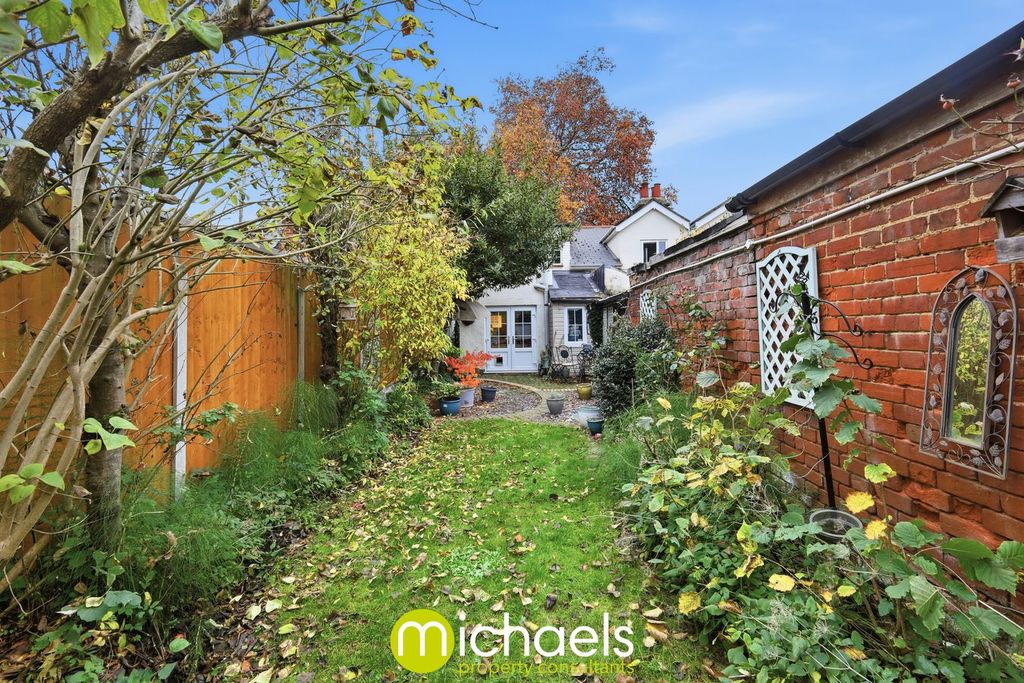 Property photo 2 of 13