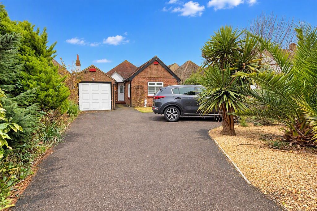 Property photo 1 of 14 Front