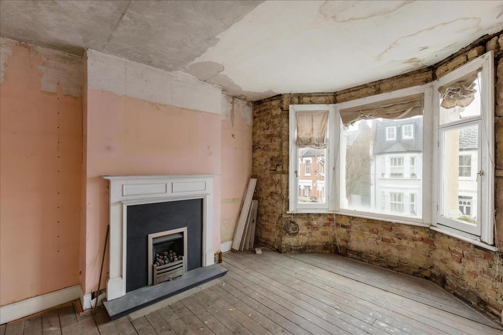 Property photo 1 of 6