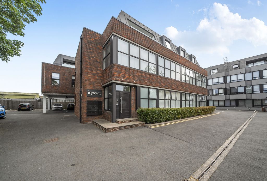Property photo 3 of 16 1467459-2-6A19707...