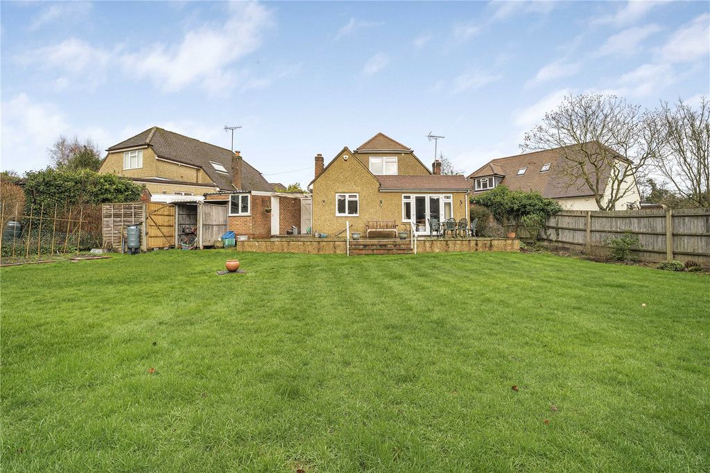 Property photo 2 of 16 Picture No. 17