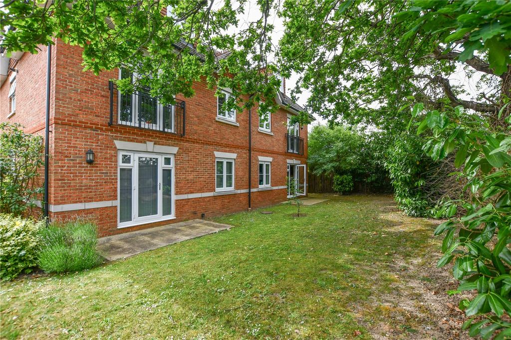 Property photo 2 of 13 Picture No. 32