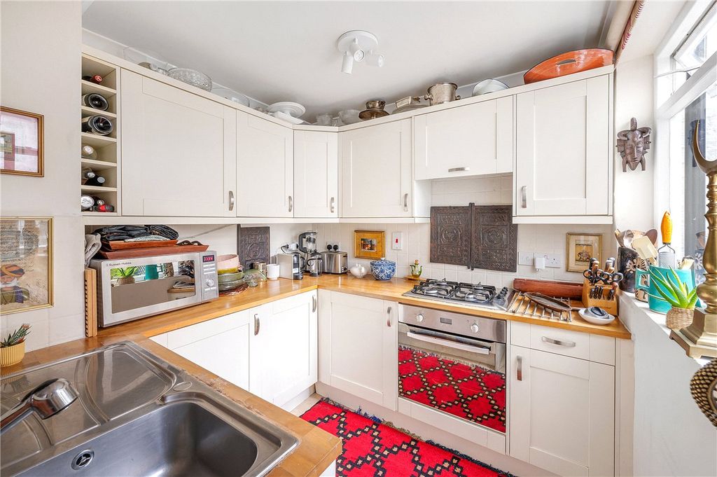 Property photo 3 of 15 Kitchen