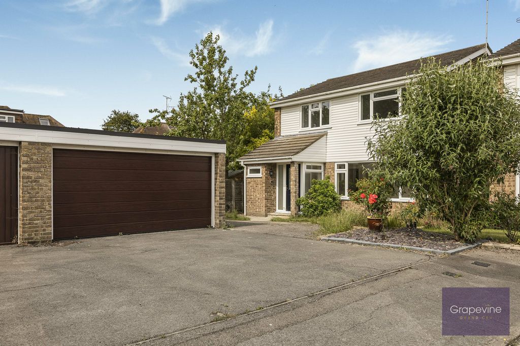 Property photo 1 of 25